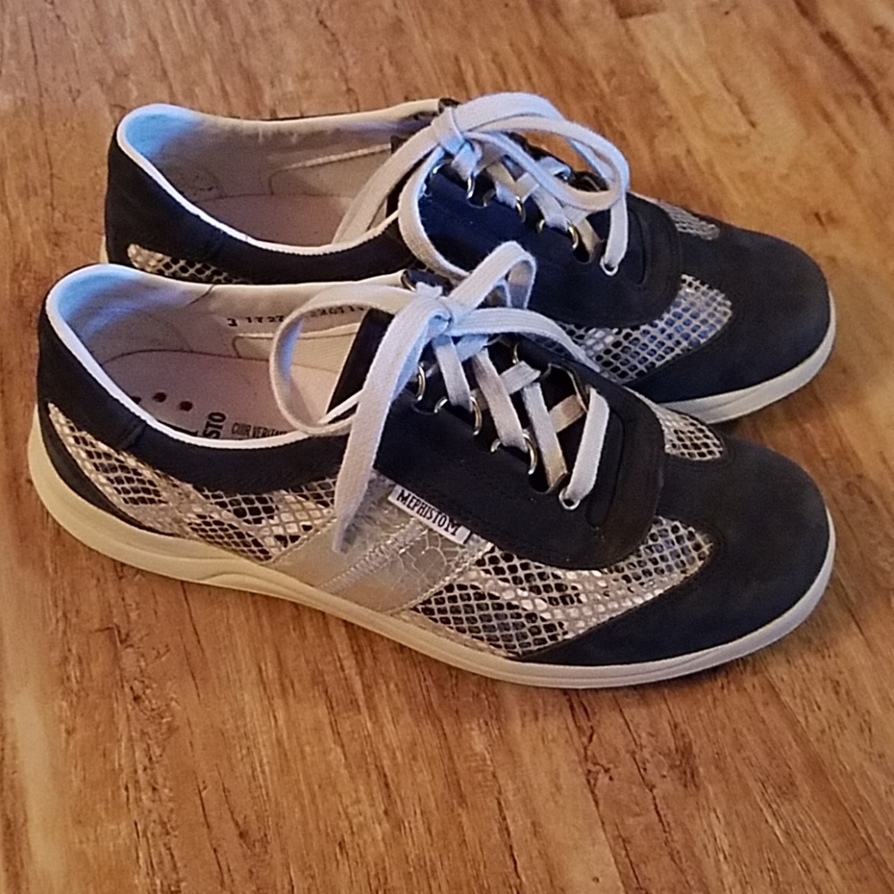 Mephisto Leather Sneakers Size 6